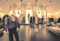 Gap Inc. Is Going Forth, Unveiling Retail Concept Women 35 and Up