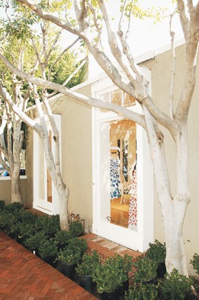 Oscar de la Renta Joins Melrose Lineup