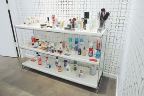 Showrooms Build Amenities Suited Changing Industry