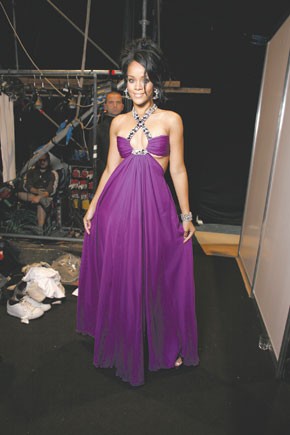 Fashion Scoops: New Chapter... Doing It All... Point and Shoot...