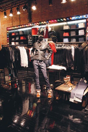 Hilfiger Denim Paves Road Retail