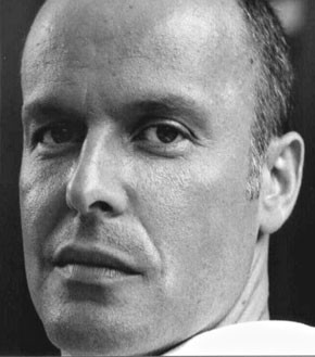 Keen on Simon Kneen: Banana Republic Taps New Creative Director