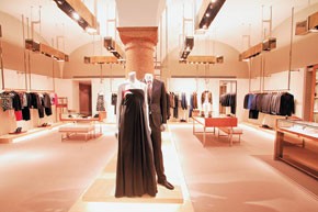 Gucci Hits New Markets Growth