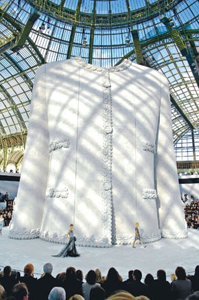 Super Rich Keep Buying: Paris Couture Houses See Good Times Roll On