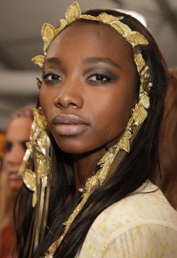 Runway Beauty Trend: Shimmering Pastels