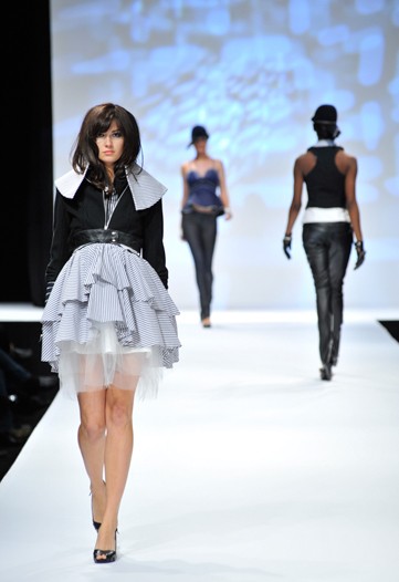 Chicago Fashion Week Draws Large Audience