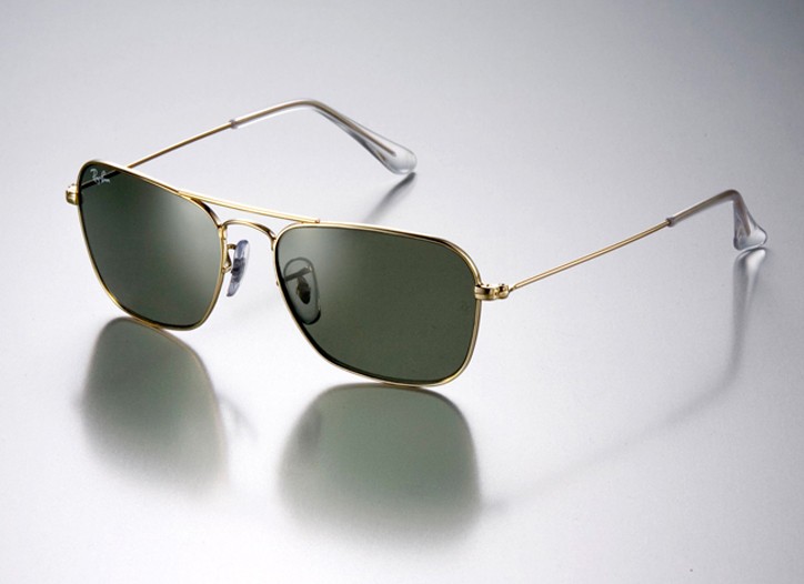 Dark Economy, Eyewear Remains Bright