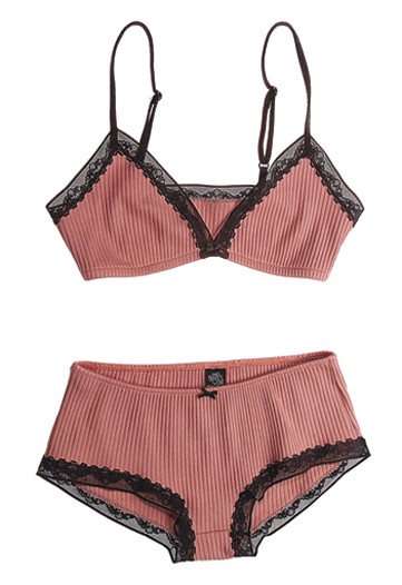Warmth and Style Cold-Weather Undergarments