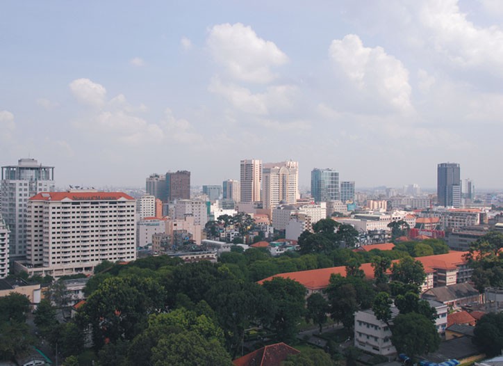 Vietnam Sees Growth Amid Global Woes