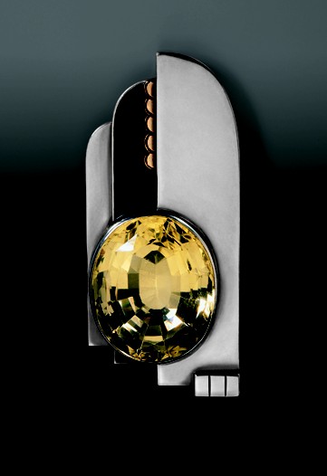 Paris Exhibition Celebrates Art Deco Jewelry