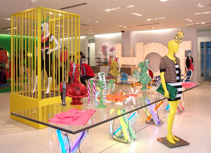 Toronto, Holt Renfrew Gets Bright Makeover