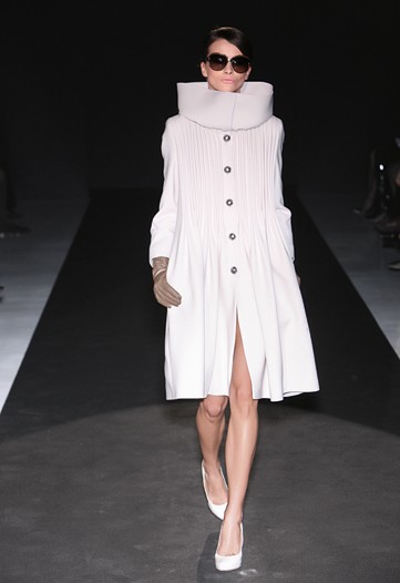 Salzer Outlines Vision Escada