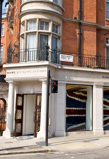 Marc Marc Boutique Swings Into London
