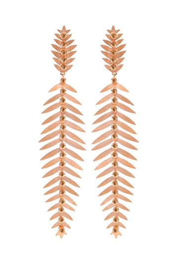 Nimble Jewelry Firms Stay Ahead