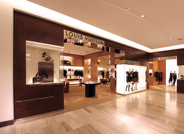 Saks Unveils New Designer Floor
