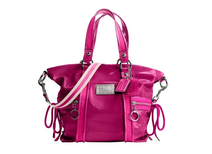 Accessories Firms Rush Social Media