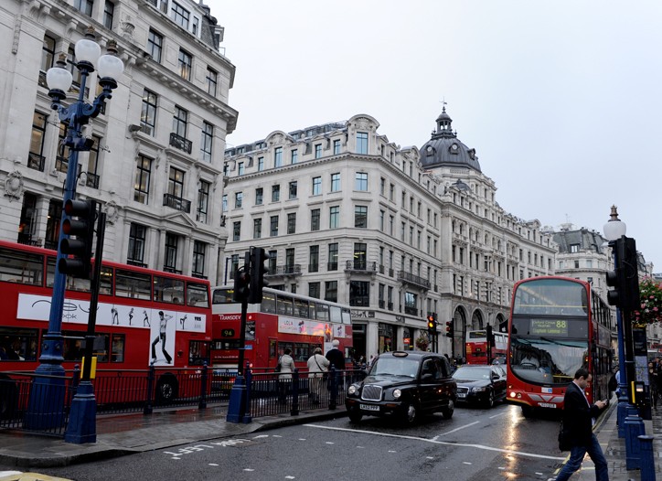 London Faces Two Terrorist Scares Following Attacks in Paris