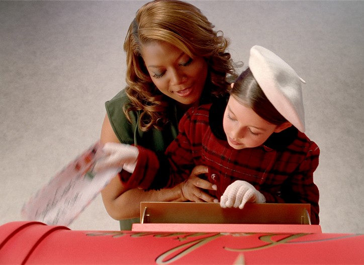 Retailers Bet on Warm and Fuzzy Holiday Themes