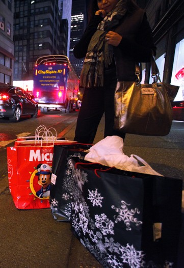Black Friday's Verdict: Stores See Decent Sales, Caution Reigns