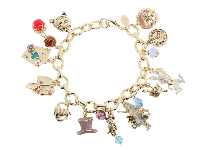 'Alice Wonderland' Inspires Designers