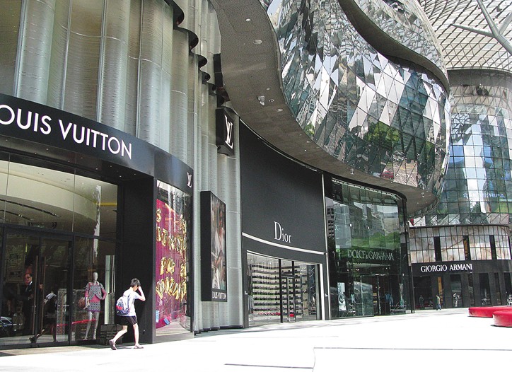 Singapore Benefits From Bangkok's Woes