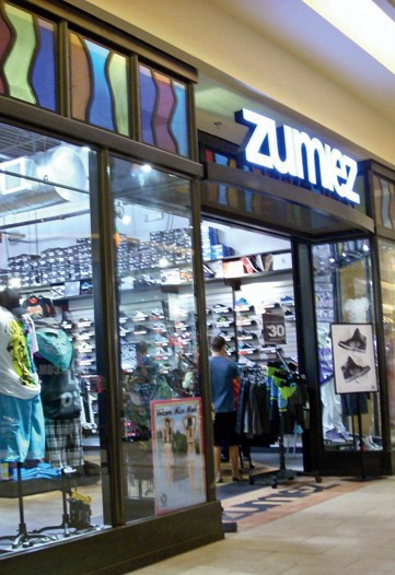 Zumiez Sinks on Q1 Guidance