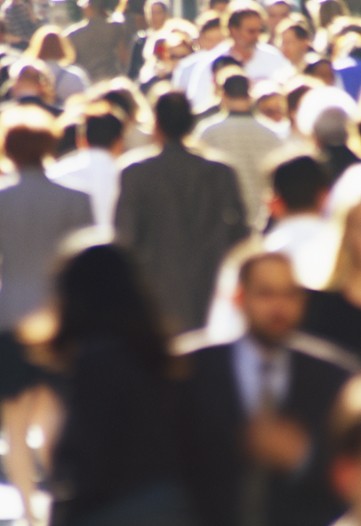 Reinventing Fashion Crowdsourcing