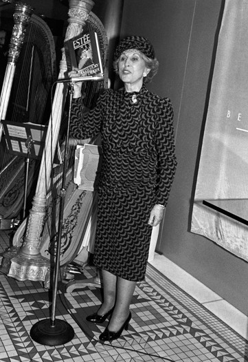 Back Time: Estée’s Tell-alls