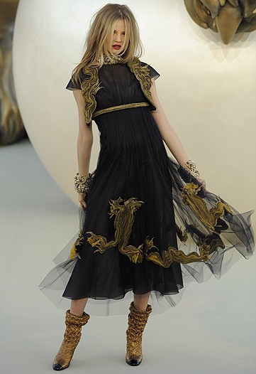 Chic Week: Beauty Looks From Paris