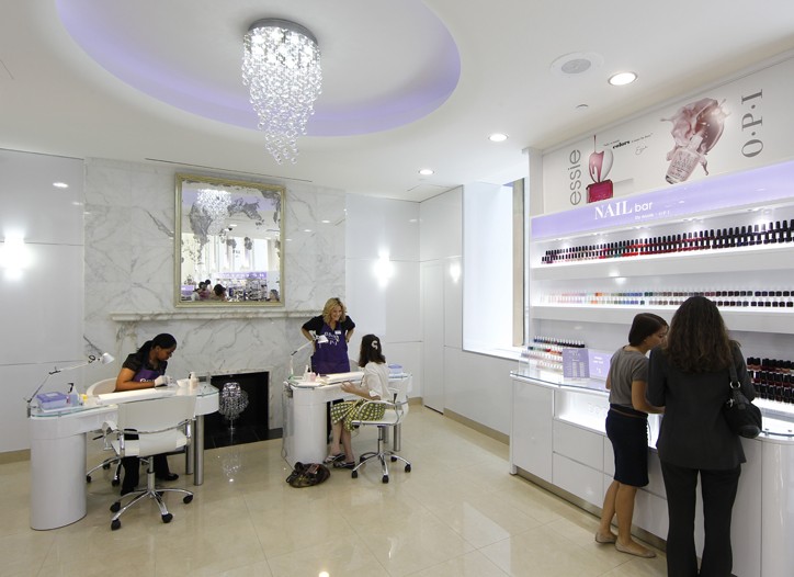 Duane Reade's New Format Steps Up Beauty Battle