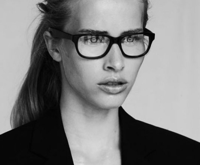Model Call: Annemara Post