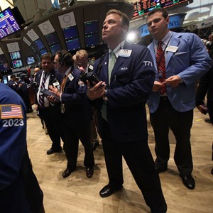 Amazon Shares Rise 10%, Lift Consumer Stocks