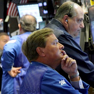 Stocks Flat With No Direction From Oil
