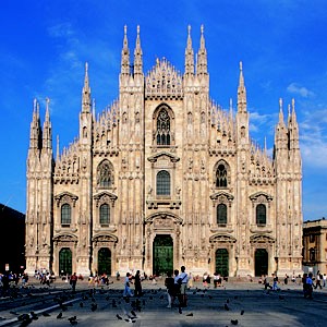 Designers donate items for Milan’s Duomo
