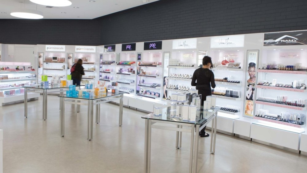 Walgreens Takes Look Boutique Across U.S.