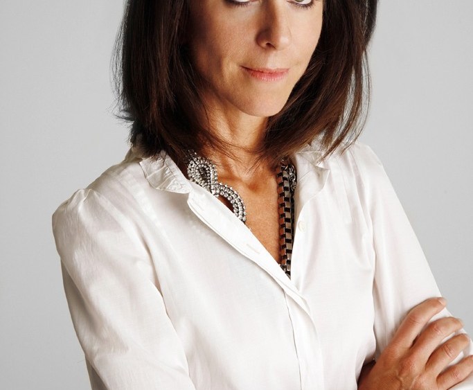 Debrett's Names Tilbury, Neves, Loehnis to Top 500 List