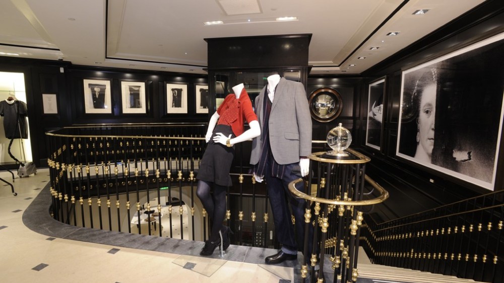 Banana Republic Opens Paris Flagship