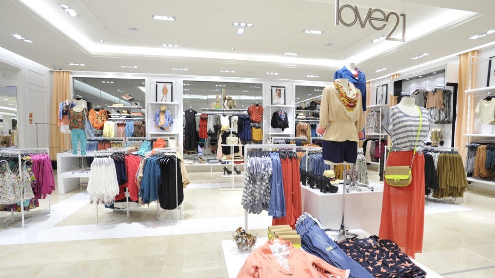 Forever 21 Enters French Market