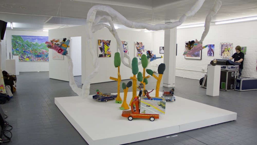 Kenny Schachter Opens 'Friends & Family' Show