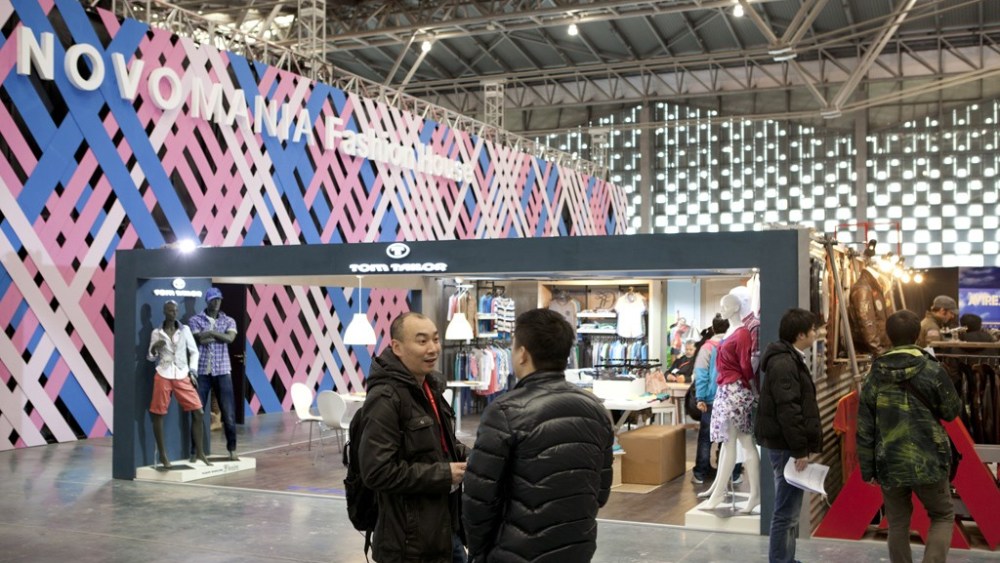 Novomania Show Gains Ground
