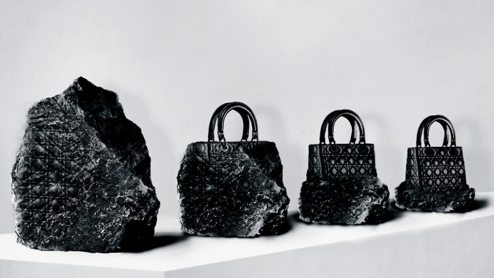 Avenue Montaigne Stores Stage Event