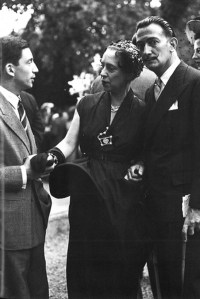 Elsa Schiaparelli and Salvador Dalí.