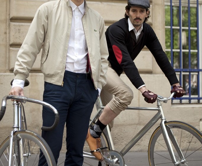They Are Wearing: Beret Baguette Ride, Paris