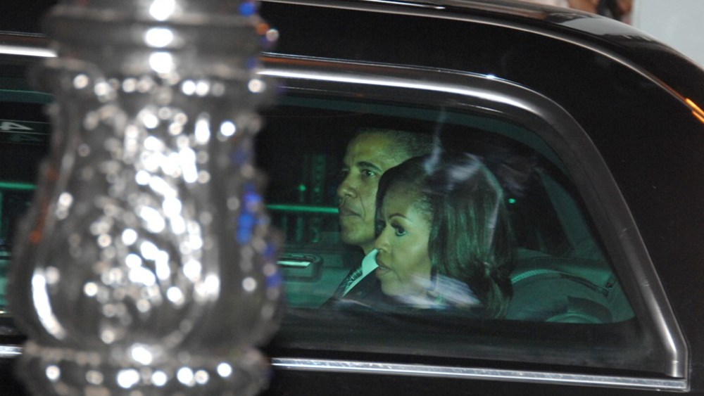 Sarah Jessica Parker Hosts Obama Dinner
