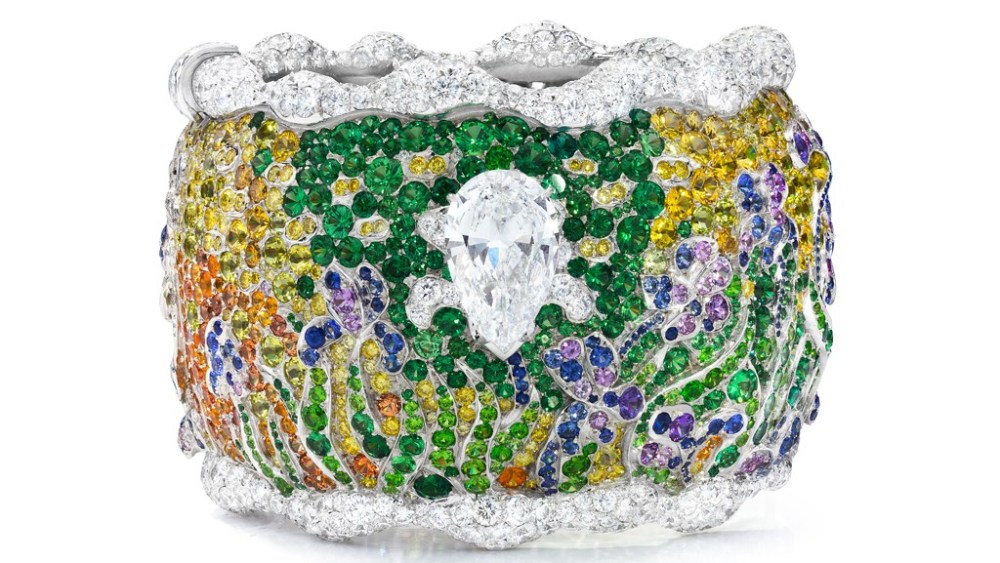 Anna Hu Displays Couture Collection Les Arts Décoratifs