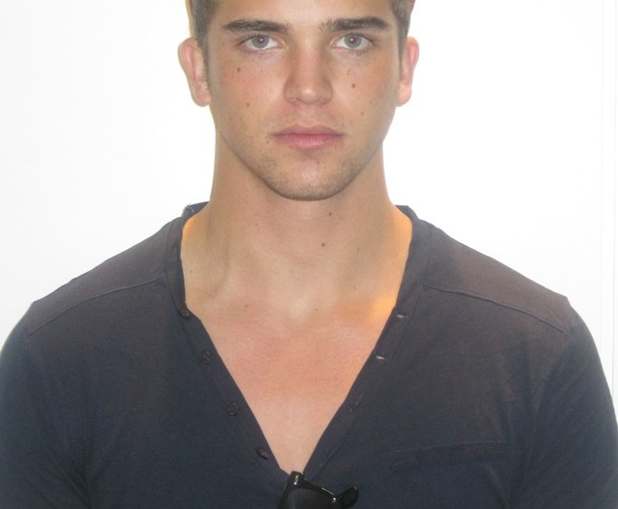 Model Call: River Viiperi