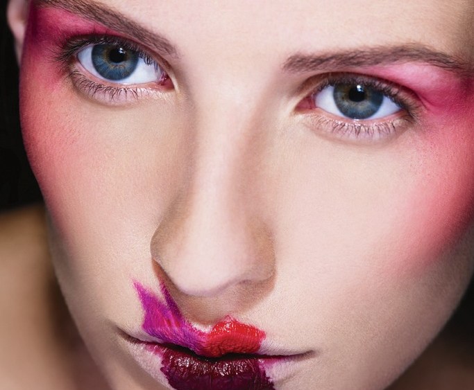 Beauty Bulletin: Velvet Dominates Makeup