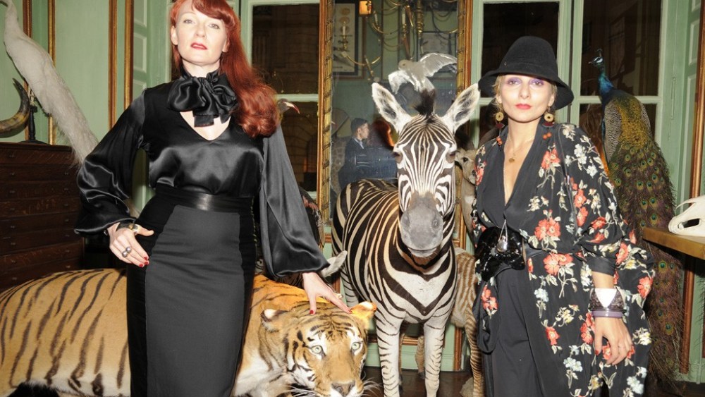 Fashion Crowd Toasts Cindy Sherman Paris