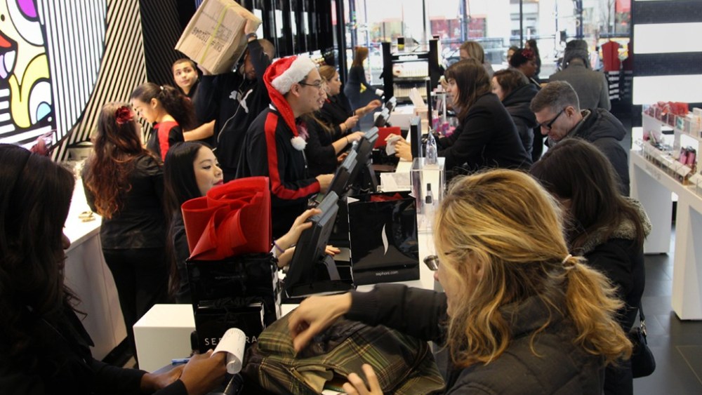 Fragrance Category Hoping Last-Minute Sales