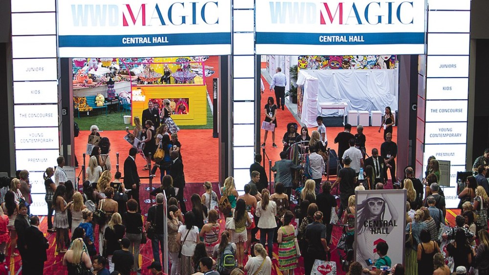 Vegas Organizers Shuffle the Deck